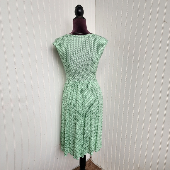 Charter Club Spring Dress Women's Geo Print Sleeveless Stretch Green Modal PS - Picture 4 of 12